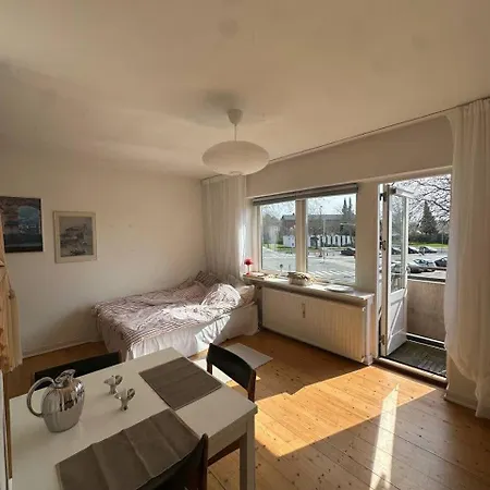 Wonderful In Prime Location Apartament